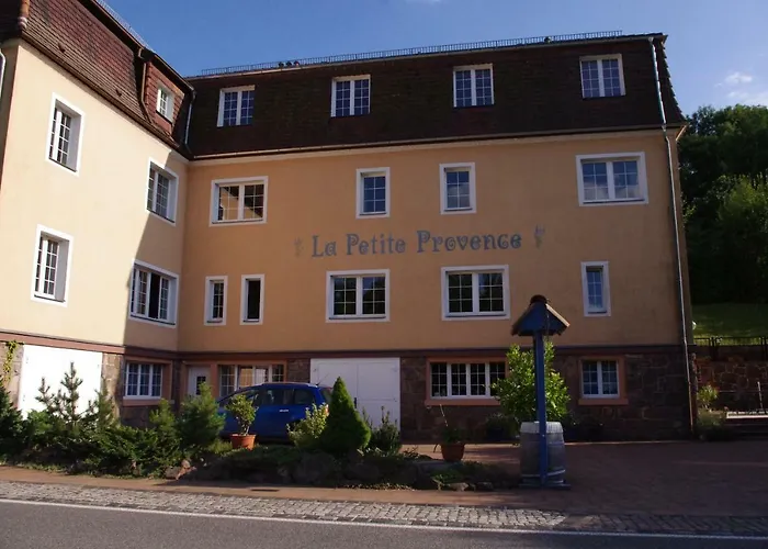 La Petite Provence Apartment